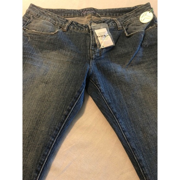 Bebe Women's Jeans Sophie Bootcut Rhinestones Distressed Size 30 X 34 NWT - Picture 3 of 10